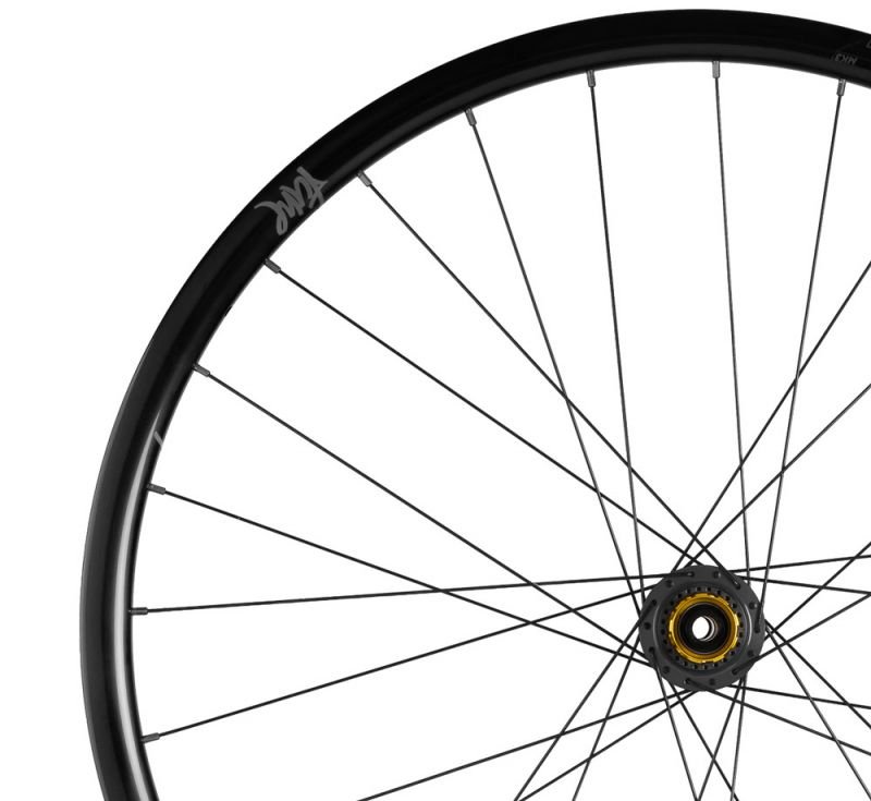 Tune-Crosser-Alu-Disc-CL-Hinterrad-4062266241791_a_800x800-0-1.jpg